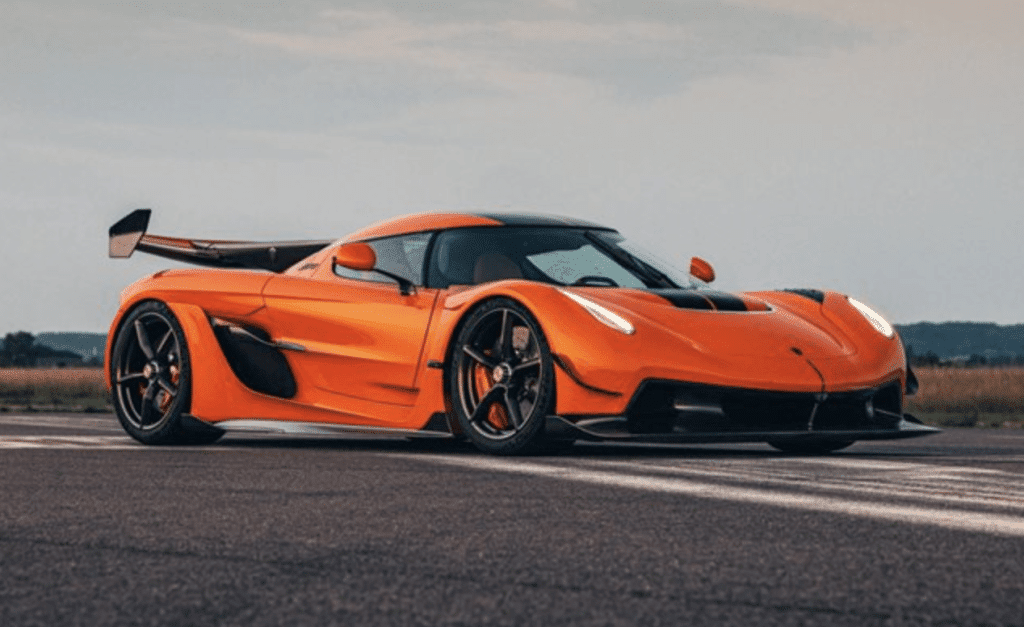 Луксозен шоурум за коли на марката Koenigsegg ще отвори врати в София