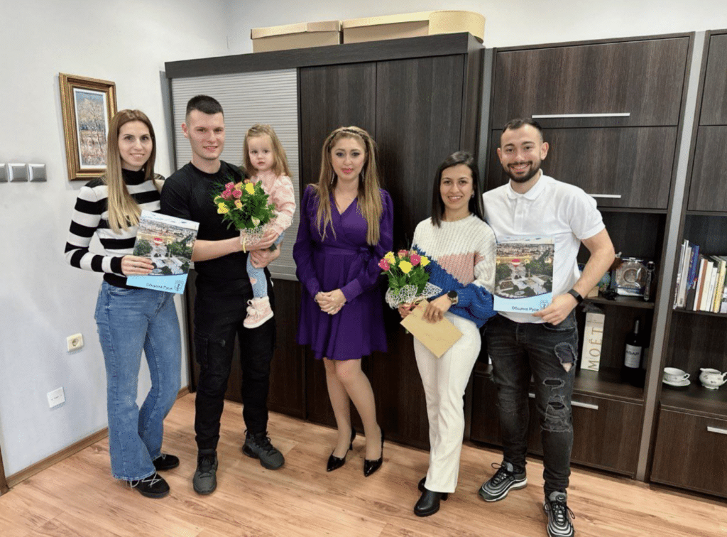 Наградиха победителите в конкурса на Община Русе за най-забавна сватбена снимка