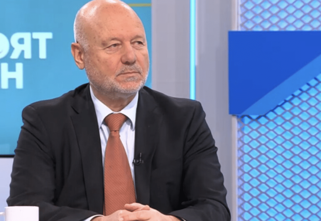 Тагарев: Путин продължава да разчиства пространството от идеологическа опозиция