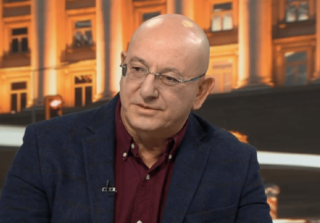 Емил Димитров-Ревизоро: ПП-ДБ и ГЕРБ-СДС ще се прегърнат и няма да има избори