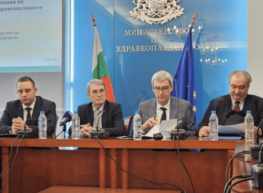 Хинков: Драмата с недостига на лекарства е силно преувеличена