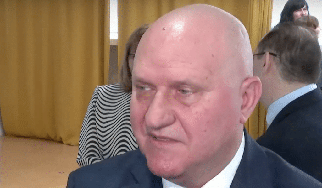 Цоков: Обсъждаме учениците да не могат да ползват наведнъж 15-те дни осъствие по домашни причини