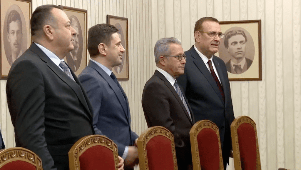 ДПС се среща с Радев