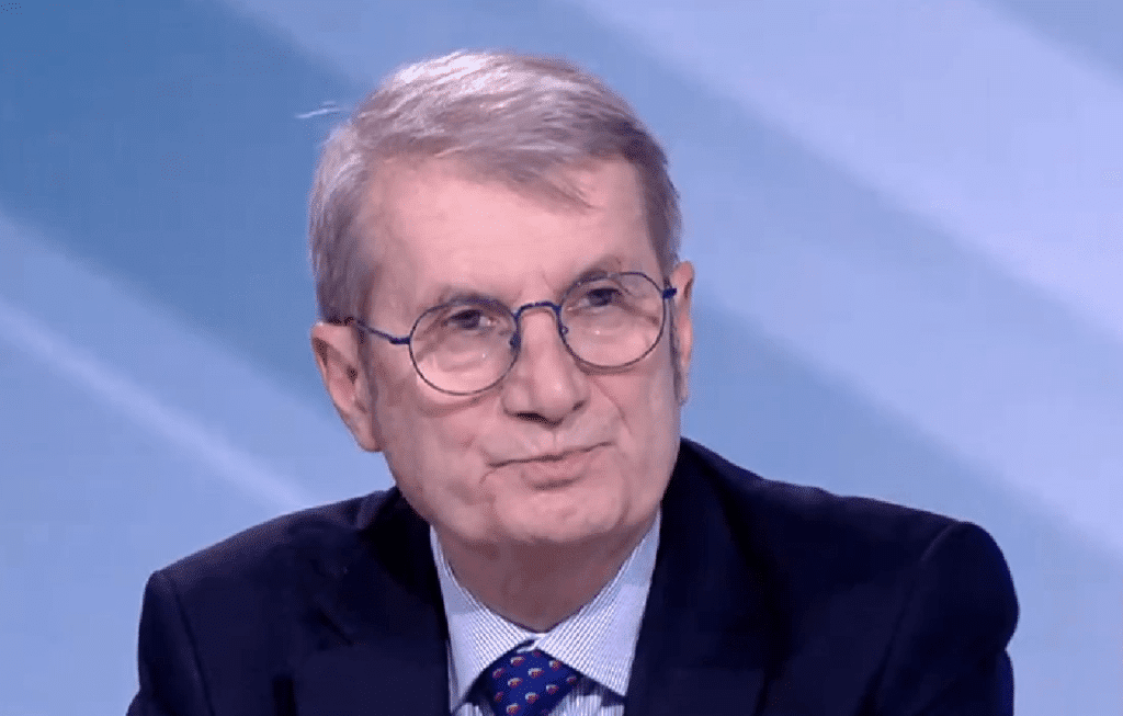 Хинков: Най-правилният ход е да се оттегля, друг ще продължи щафетата