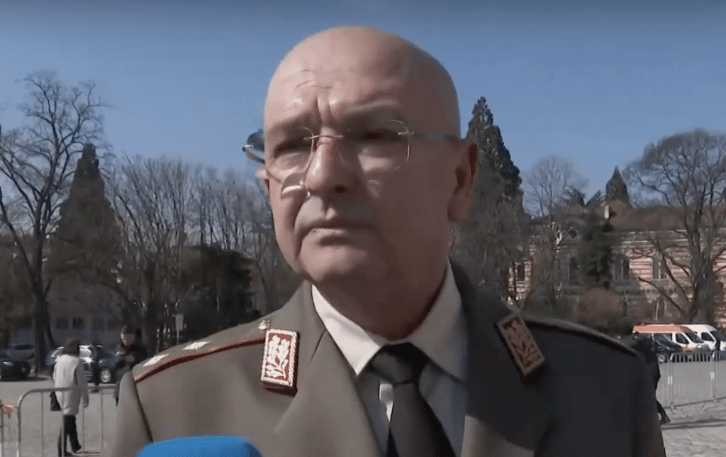 Кабинетът предлага ген. Мутафчийски за орден „За военна заслуга” I степен – с мечове