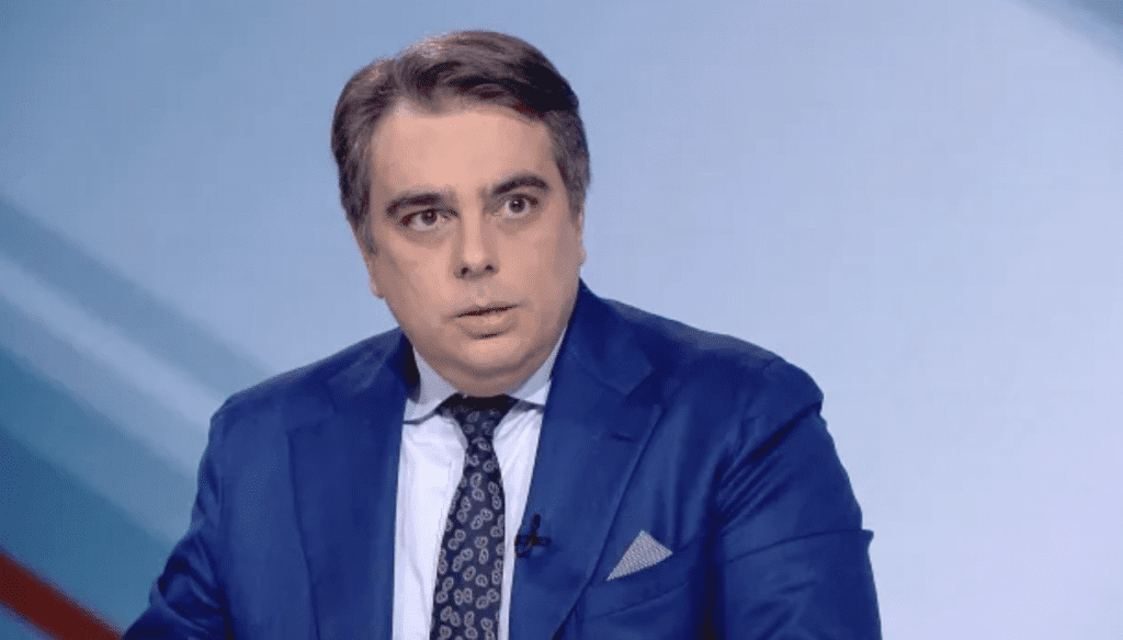 Асен Василев: Мария Габриел не може и не трябва да бъде премиер на България