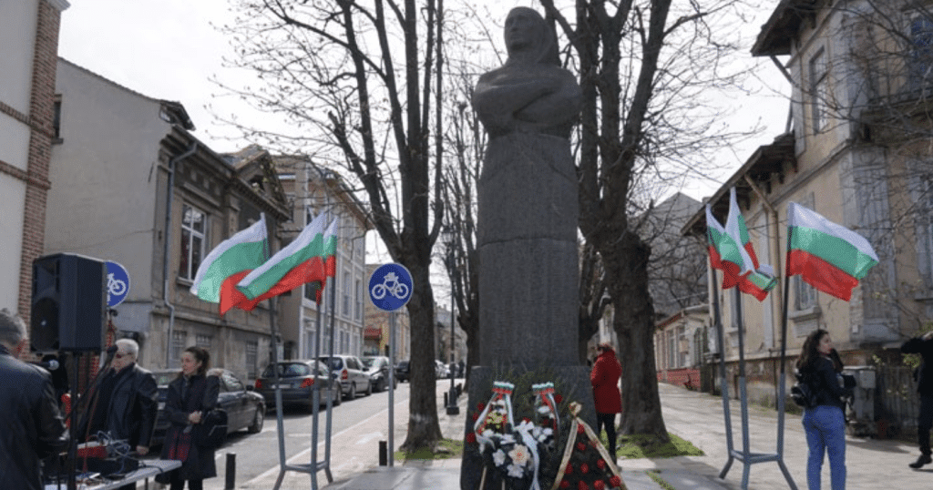 Русе ще почете паметта и делото на Баба Тонка