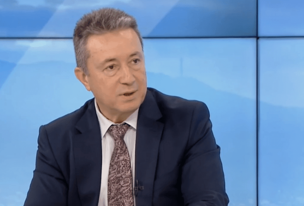 Янаки Стоилов: Смущава ме лековатото отношение към целия процес