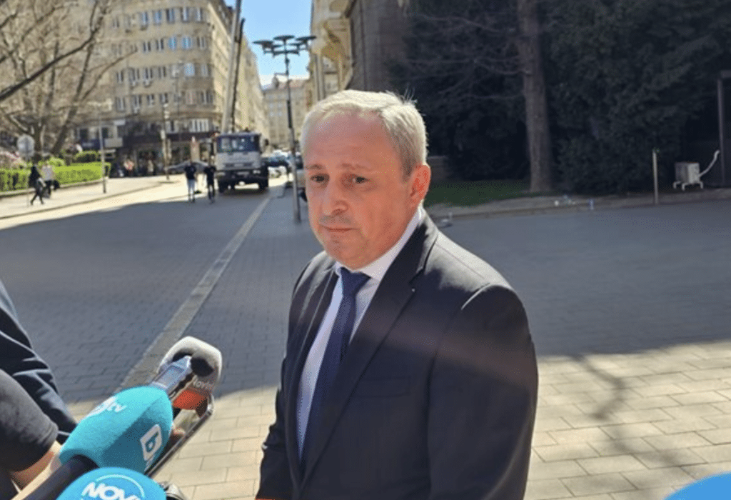 Радослав Миленков: Ситуацията е напрегната, иска ми се да не ни отдалечава от еврозоната