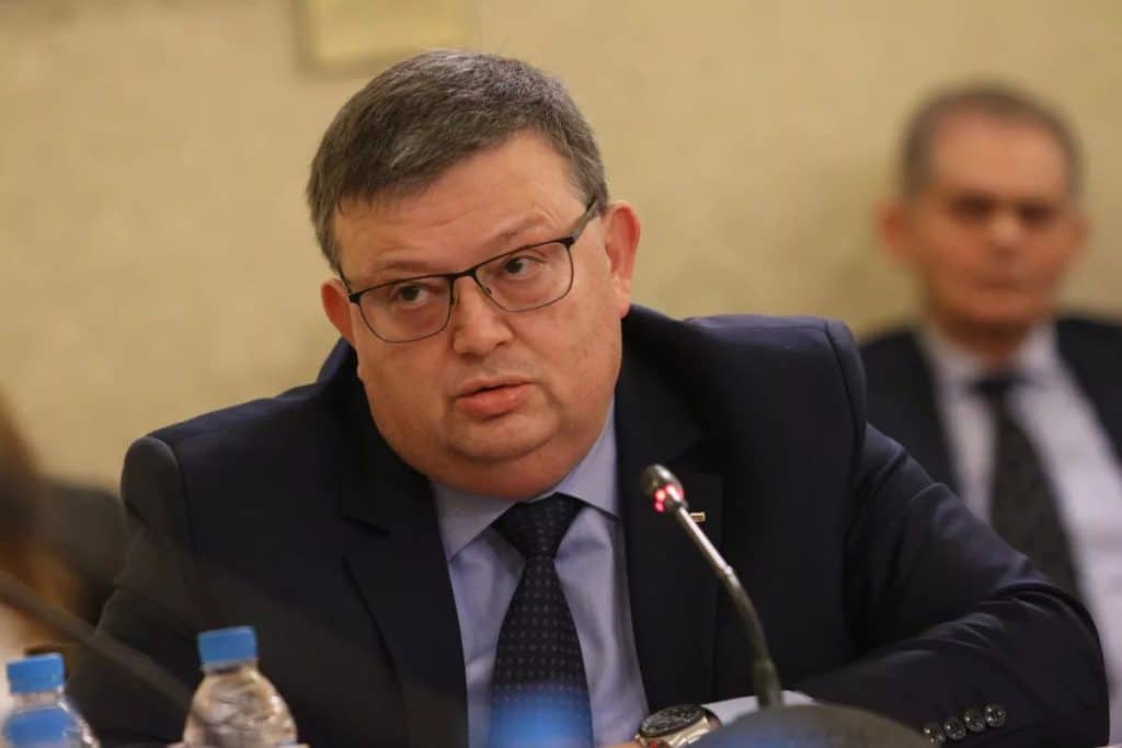 Прокурорската колегия ще изслуша Сотир Цацаров