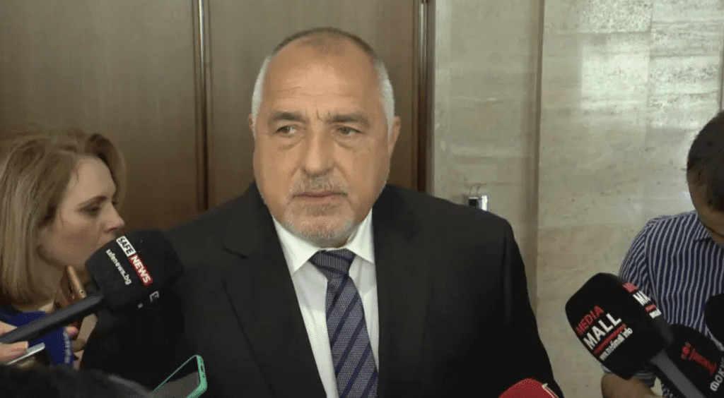 Борисов: Нека децата мечтаят смело, но и да са разумни!