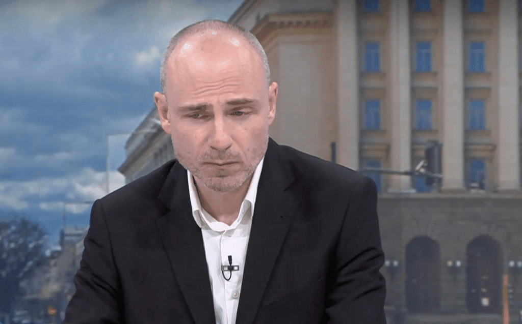 Петър Чолаков: Служебното правителство е на ГЕРБ и ДПС, Радев е „гумен печат“