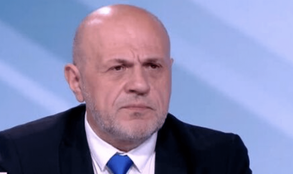 Томислав Дончев за ДПС: Има опасност двустранна коалиция да предизвика разделение в обществото