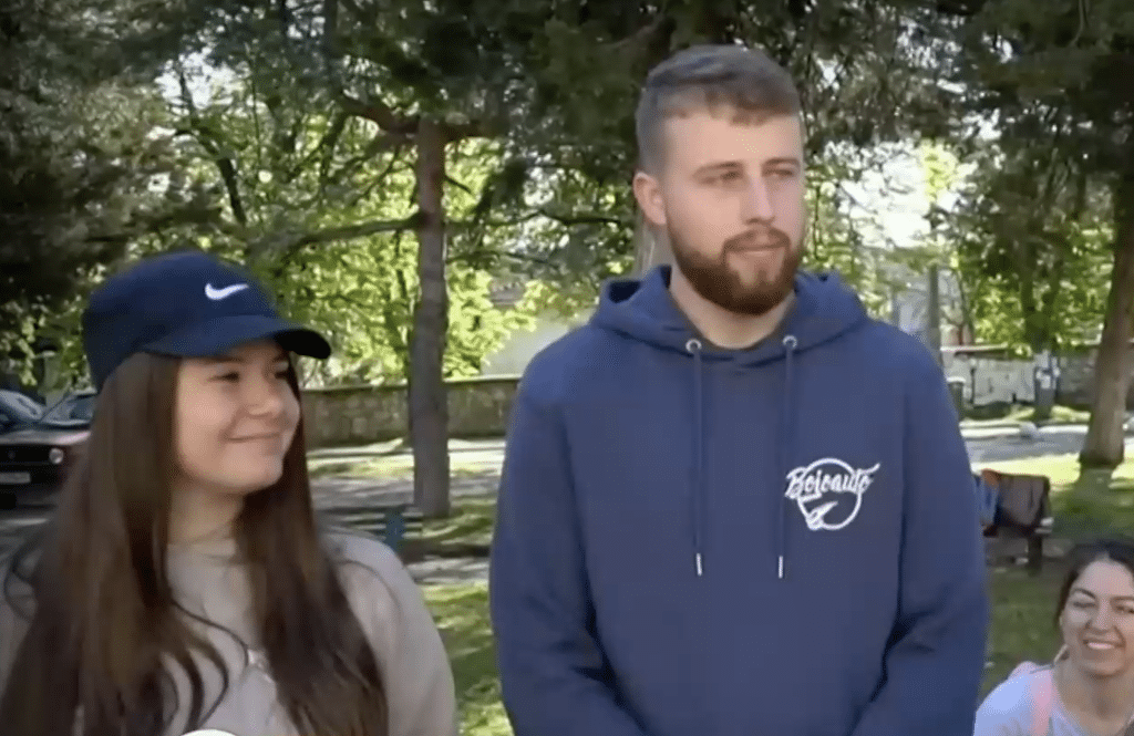 Млади хора от кв. Средна кула организираха почистване
