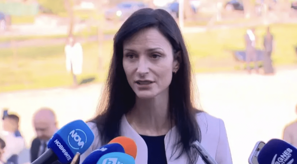Мария Габриел призова за запазване на добрия тон между ГЕРБ и ПП-ДБ