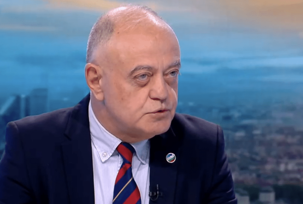 Атанас Атанасов: Калин Стоянов е бил в дома на посредниците между Паскал и шефката на Митниците