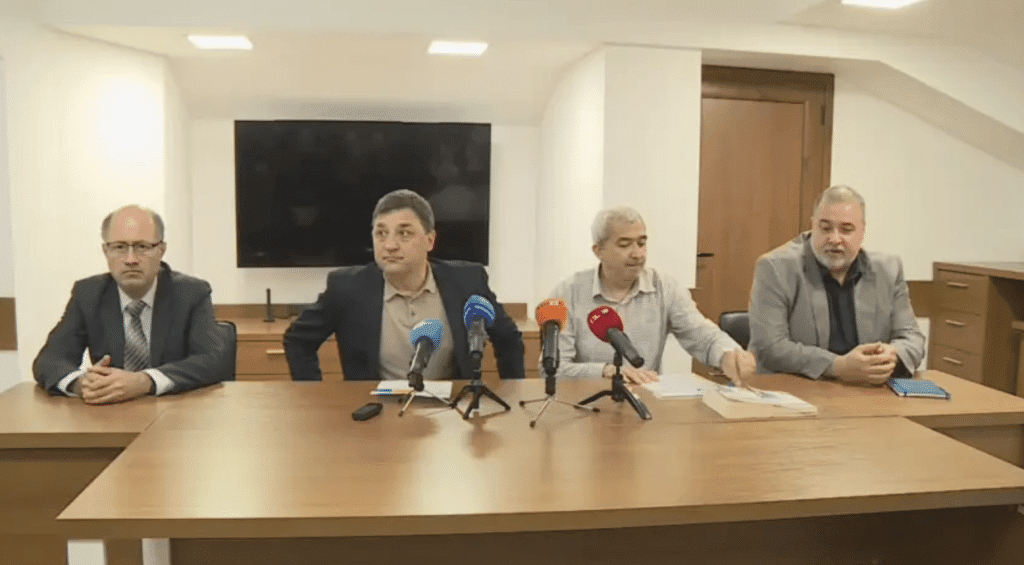 Брифинг на прокуратурата в Русе след ареста на имотни измамници