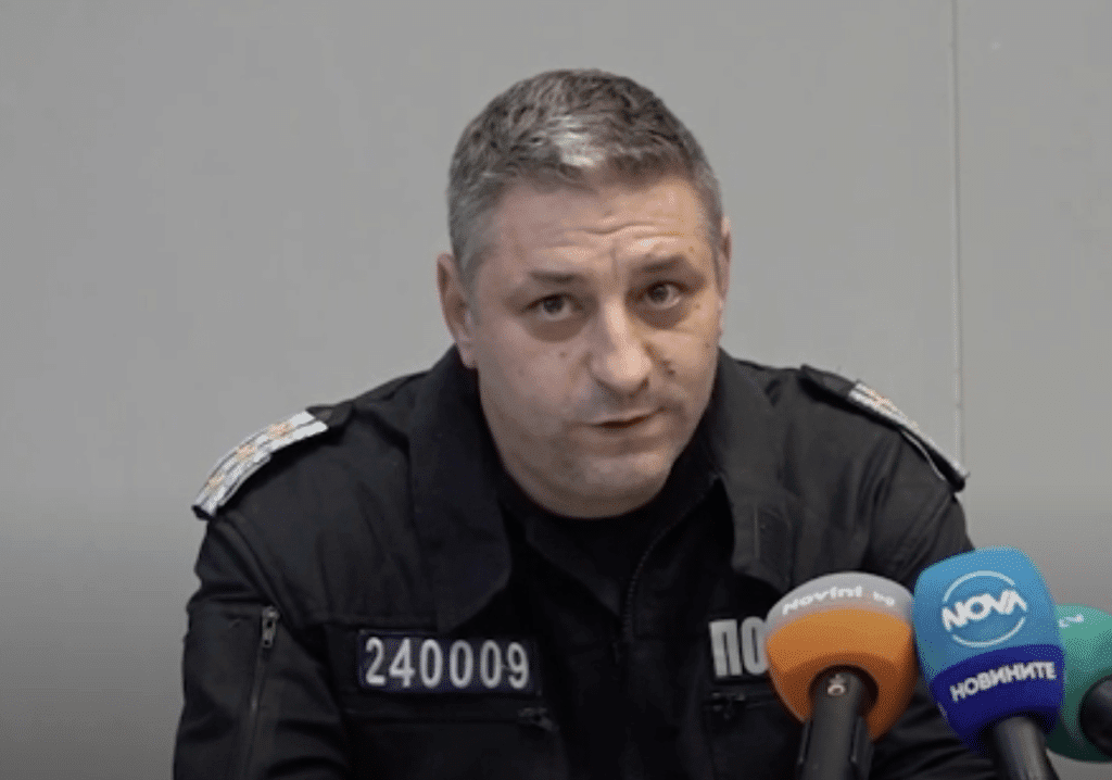 До 3 години затвор грози лицето, осквернило гроба на патриарх Неофит