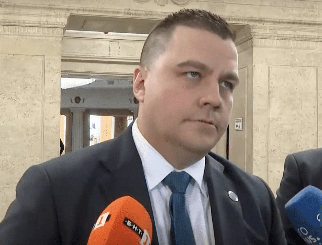 Балабанов за инцидента с Кирил Петков: Въпросът е кой ще носи отговорността