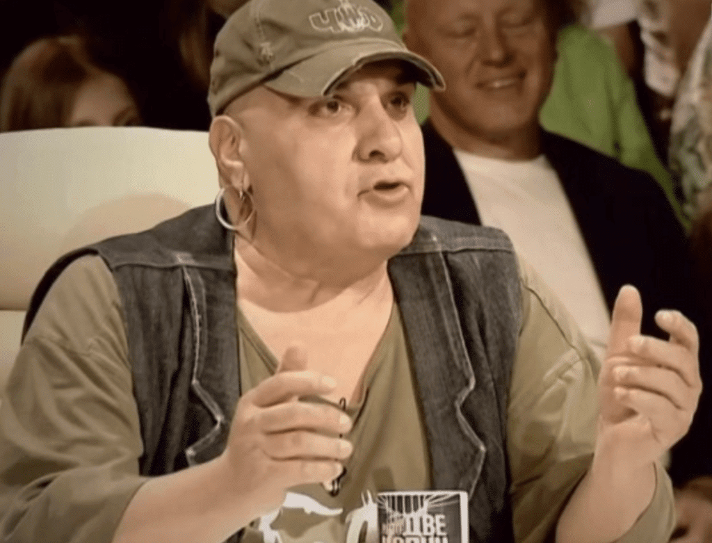 Дъщерята на Фънки се оказа красавица с попфолк визия