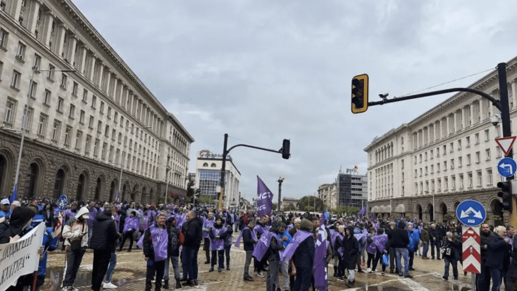 Блокада в София: Започна протестът на енергетици и миньори