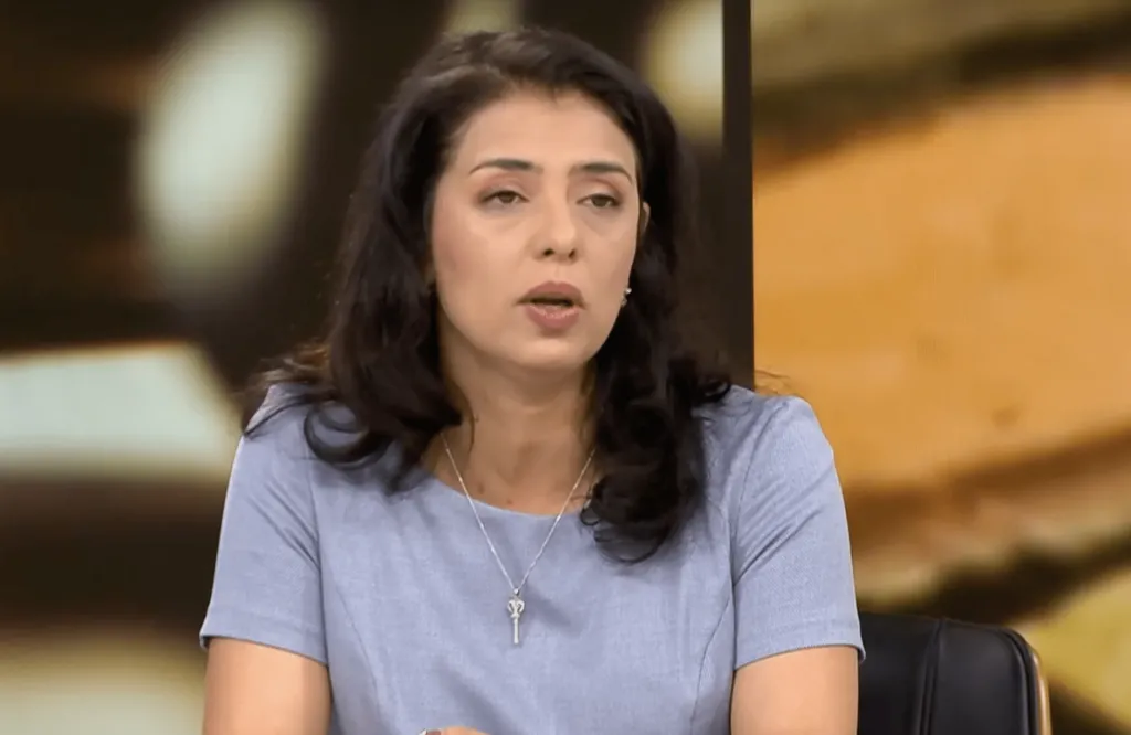 Ваня Григорова: Изхабени от политическа употреба бастуни им се привиждат патерици