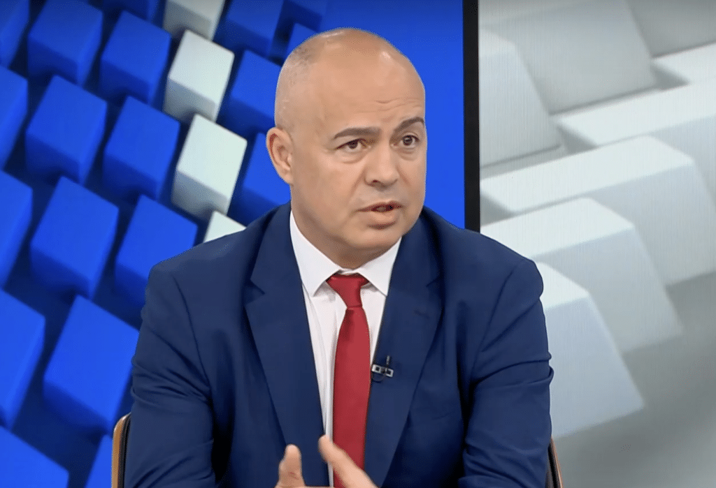 Свиленски: Показали сме, че можем да водим разговори с всички партии