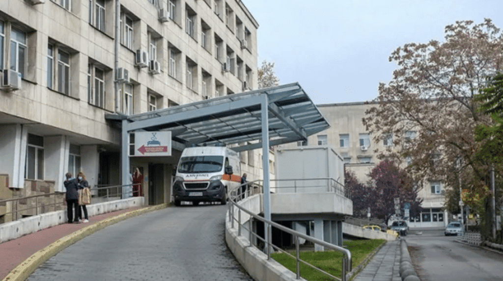 Единият от пострадалите при влаковата катастрофа вчера е с опасност за живота