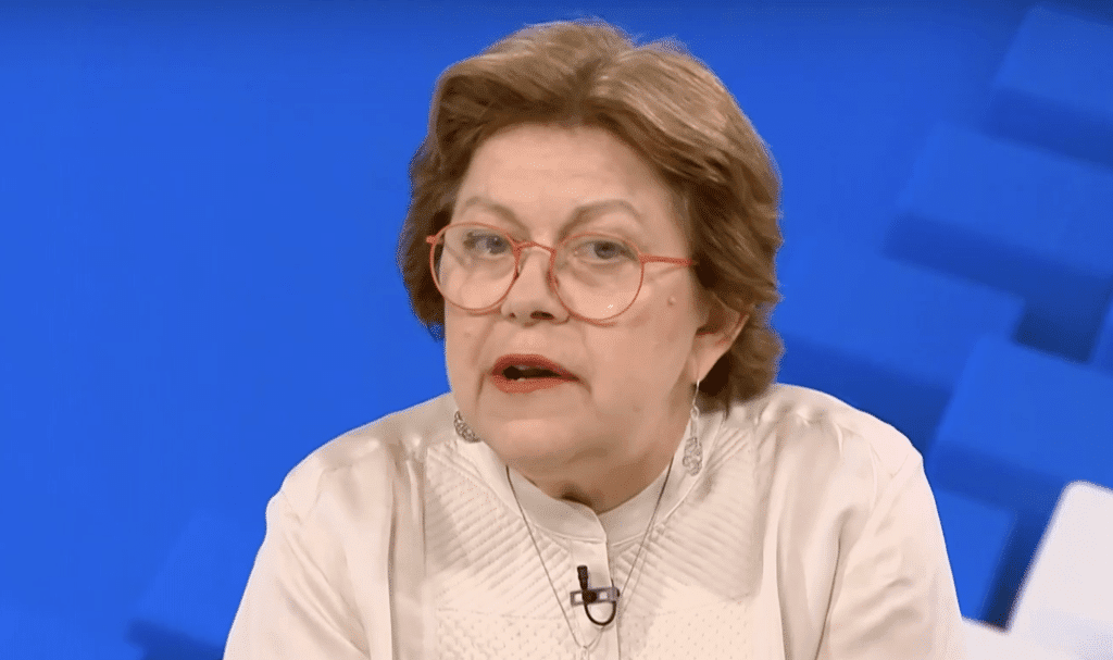 Дончева: Голямата битка е между манипулаторите, за да наложат, че няма смисъл хората да се борят за промяна