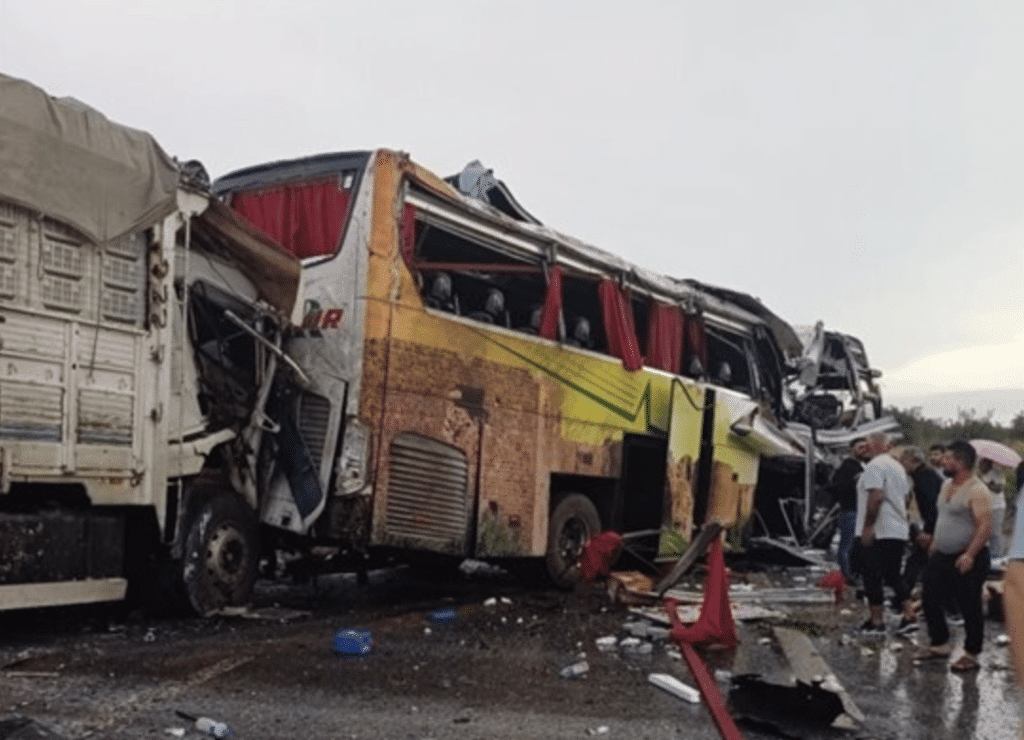 10 загинали и 39 ранени при катастрофа с автобус в Турция