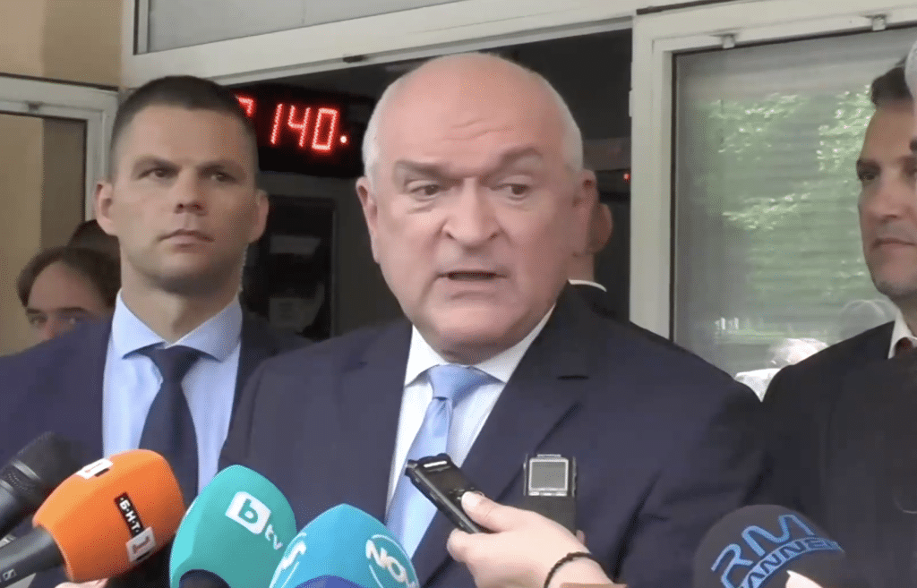 Главчев: Няма как да бъдат изплатени 38 милиона заради наводненията в Карловско