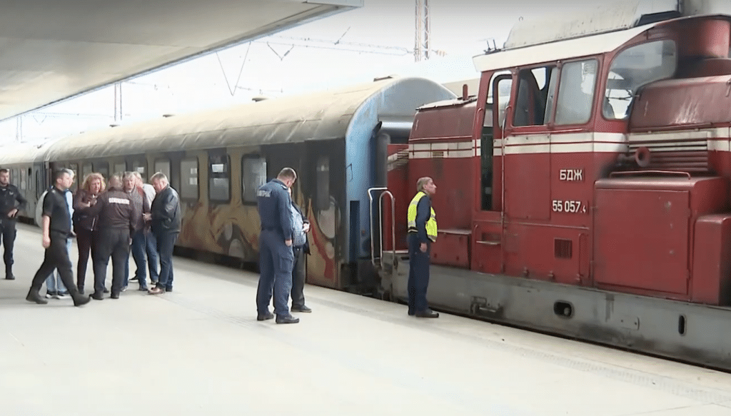 Излезе пробата за алкохол на машиниста, управлявал катастрофиралия на Централна гара влак