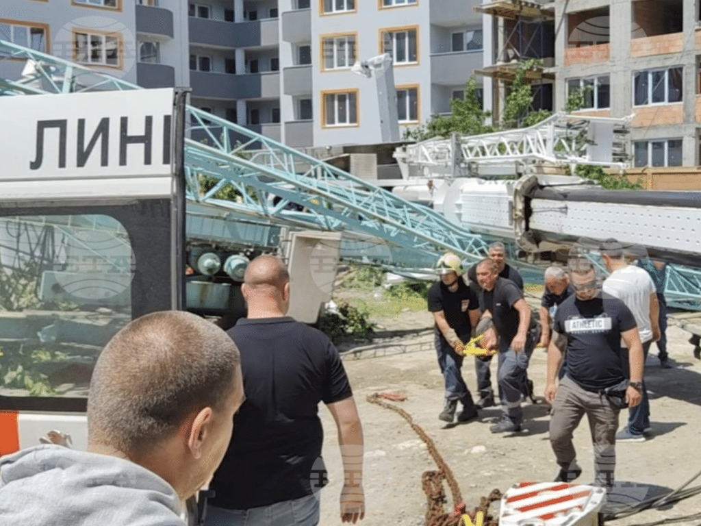 Работник пострада при инцидент с кран на строителна площадка в Кърджали