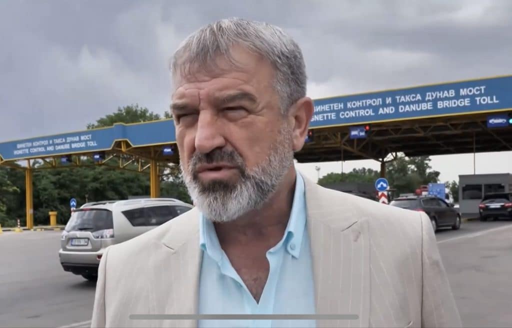 Километрична е опашката от камиони за „Дунав мост“ при Русе