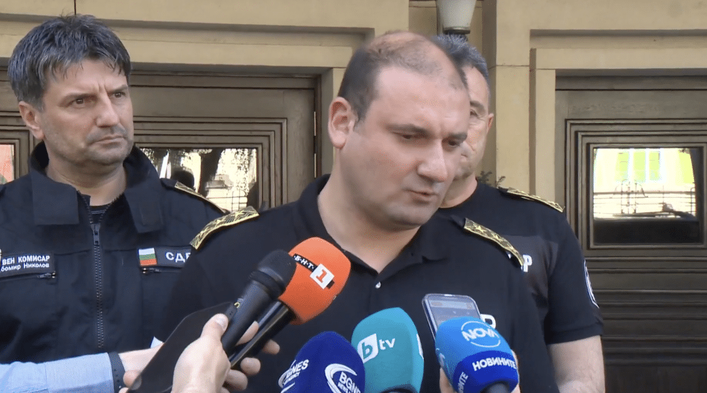 Изборният ден протича в нормална и спокойна обстановка, заяви главният секретар на МВР