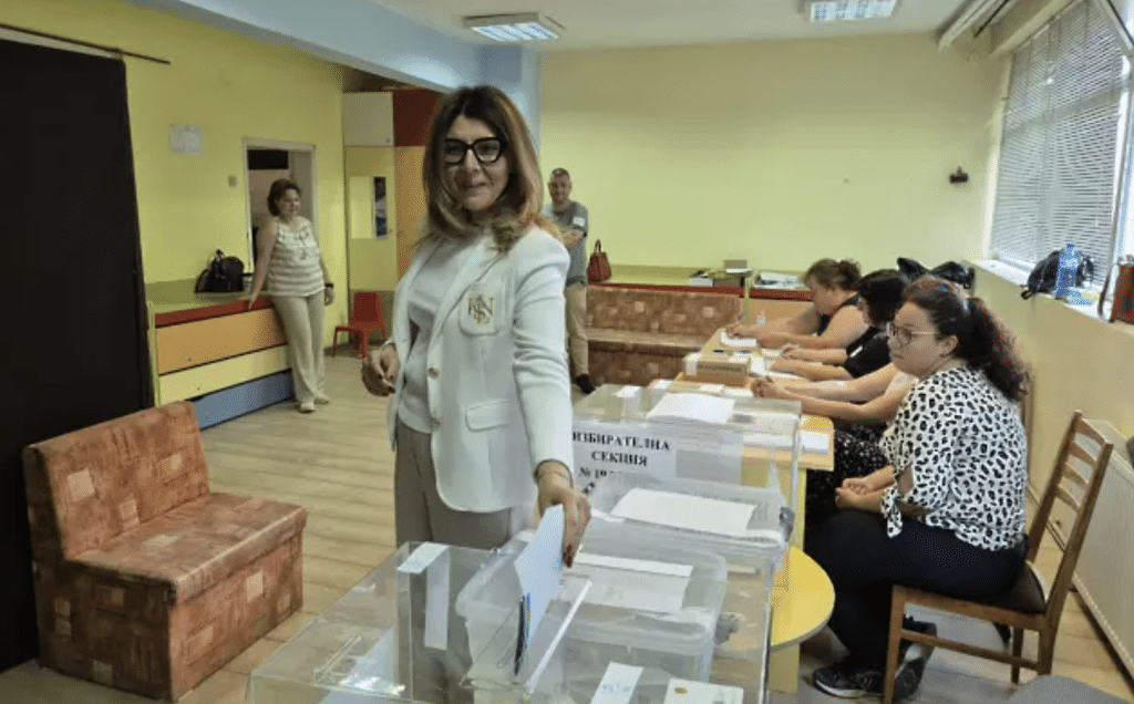 Ализан Яхова: Гласувах за сигурност и просперитет на българските граждани