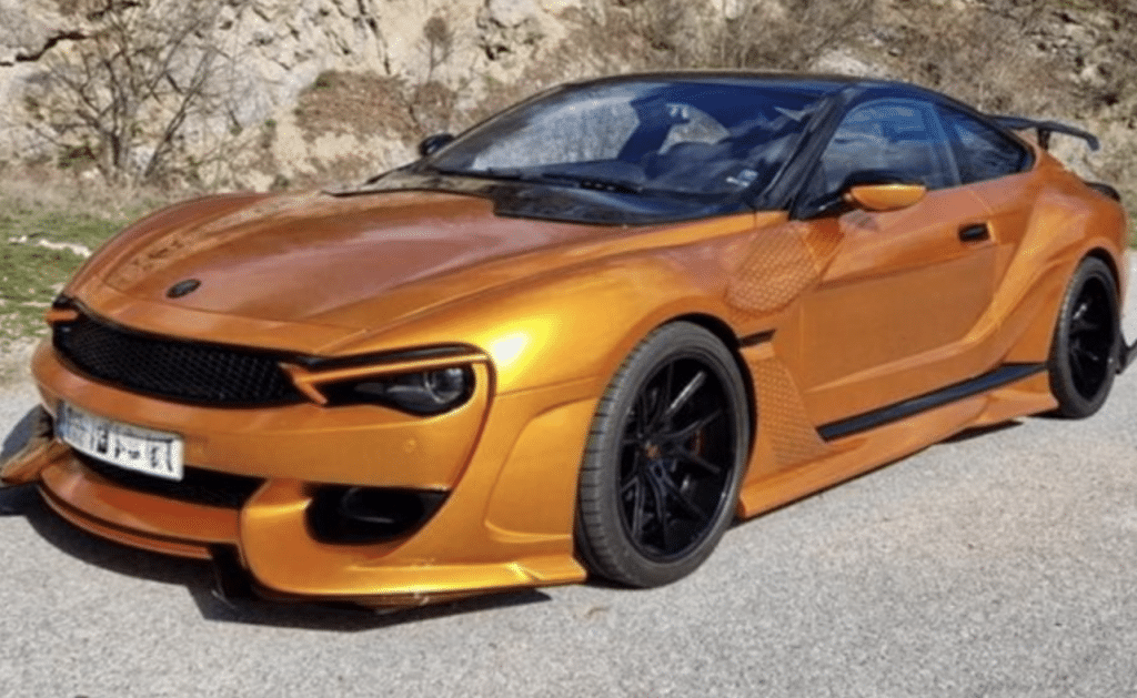 Българи от Сливен продават тунинговано от тях BMW M6 на 17 г. за почти половин милион долара