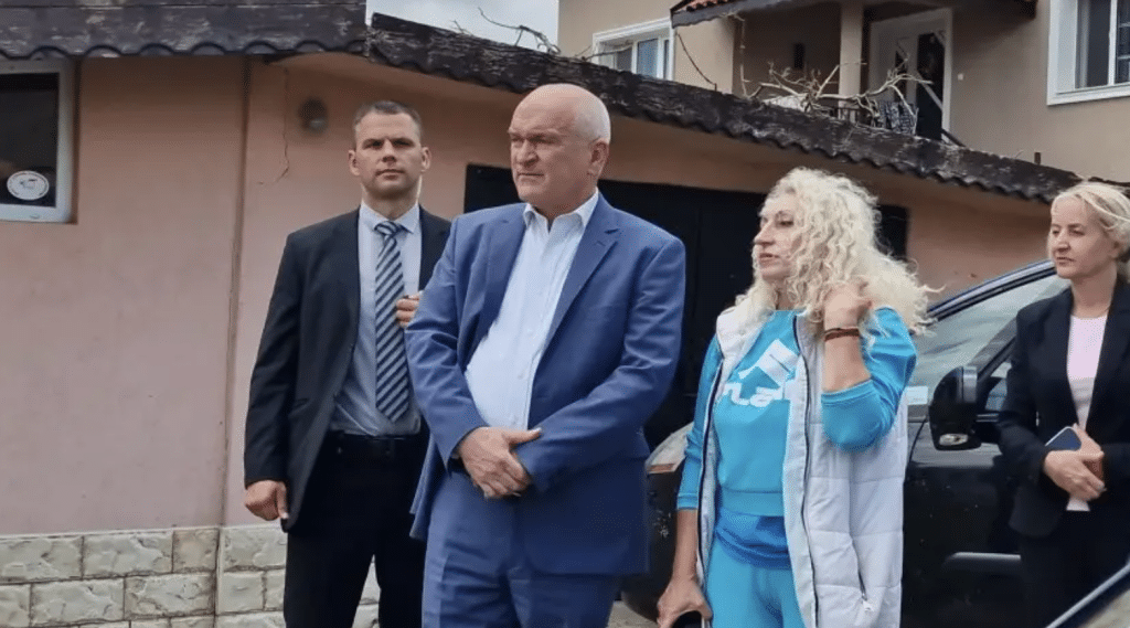 Премиерът Главчев сформира оперативен щаб за последиците от градушките
