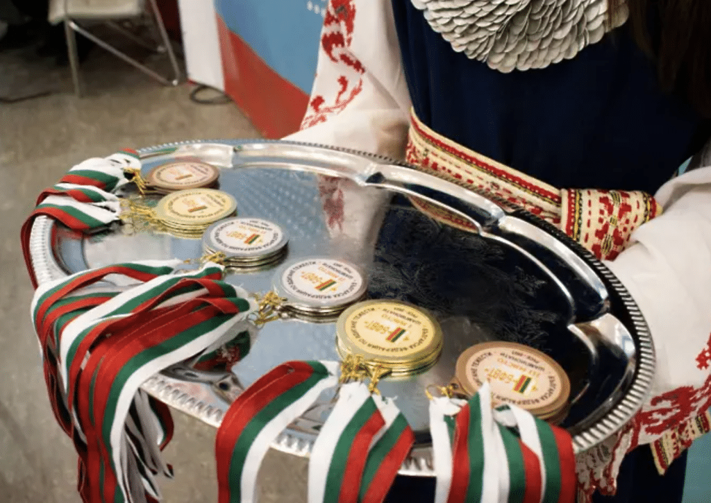 Русенските щангисти стартираха с 18 медала на Държавния личен шампионат