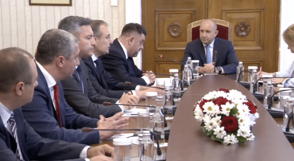 БСП: Имаме зрелостта да се опитаме да бъдем проводник на диалог