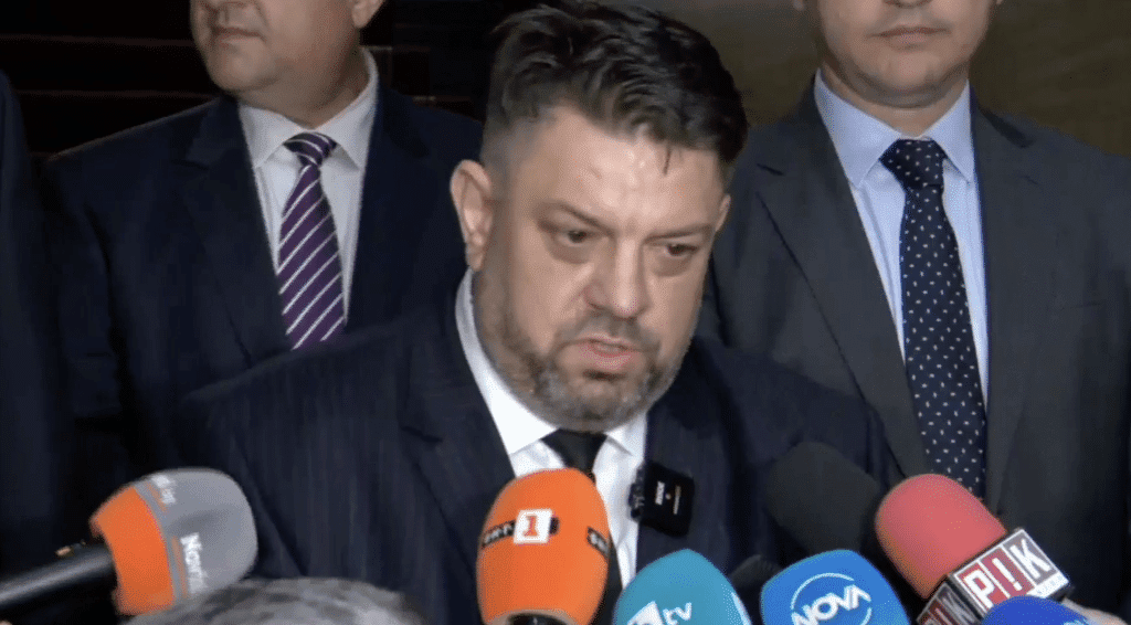 БСП е готова да участва в диалога между политическите сили за сформиране на експертно правителство