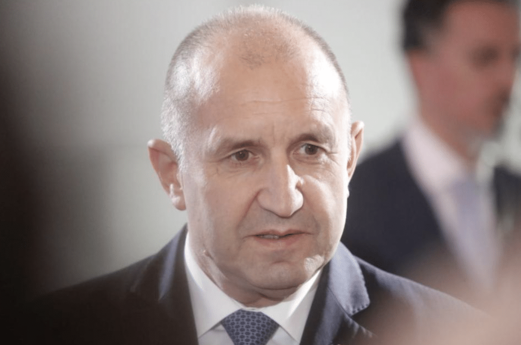 Румен Радев: Преживявали сме не една духовна зима, този избор идва при изпитания и смут