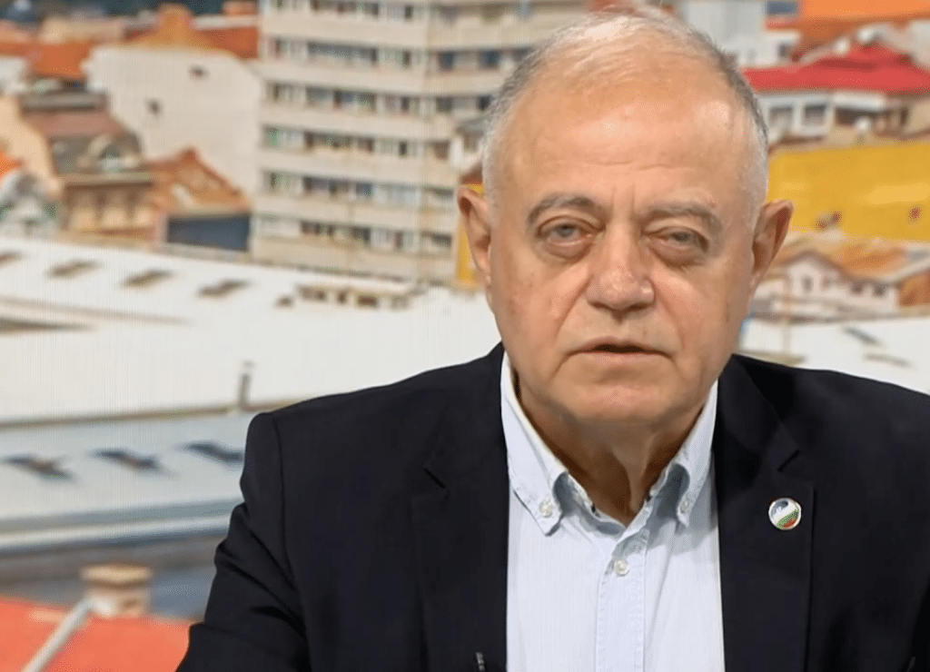 Атанасов: Има ли риск мандатоносителят да е подложен на натиск