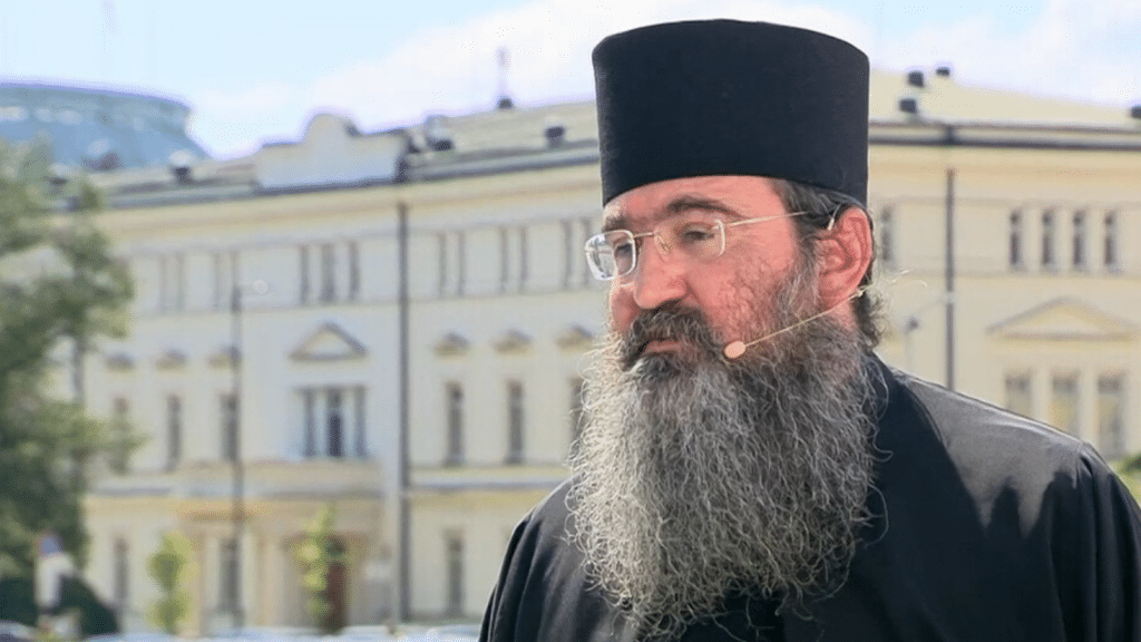 Архимандрит Никанор подаде заявление за напускане на БПЦ
