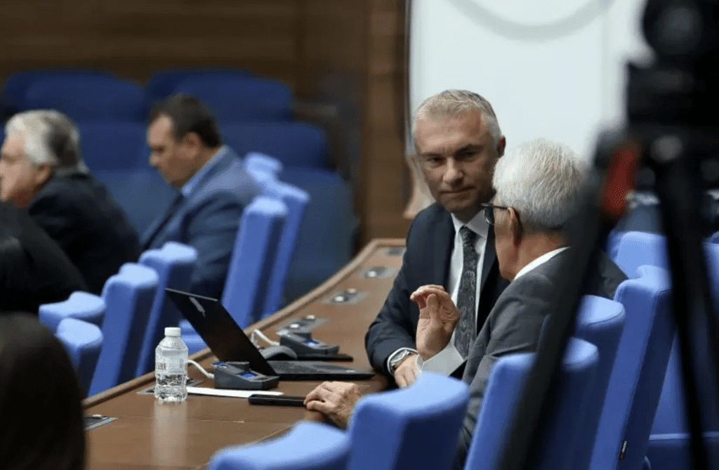 Депутатите от ДПС, гласували срещу кабинет „Желязков“, с отворено писмо до Ахмед Доган