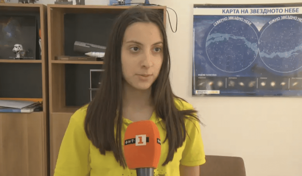 Русенката Елена Йорданова е в олимпийския отбор по астрономия и астрофизика на България