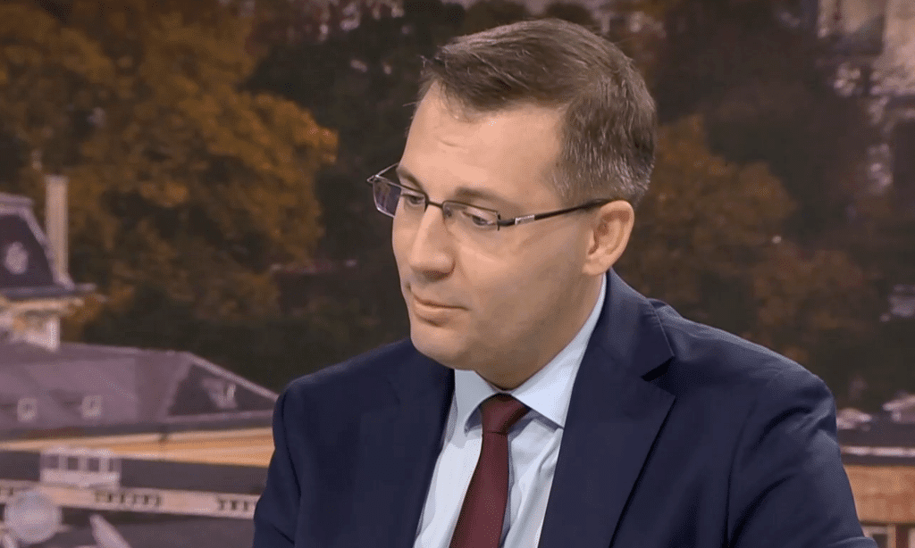 Станислав Анастасов: Дерибеите са пратили младежи, които да обясняват, че вече имат уговорка с Васил Божков