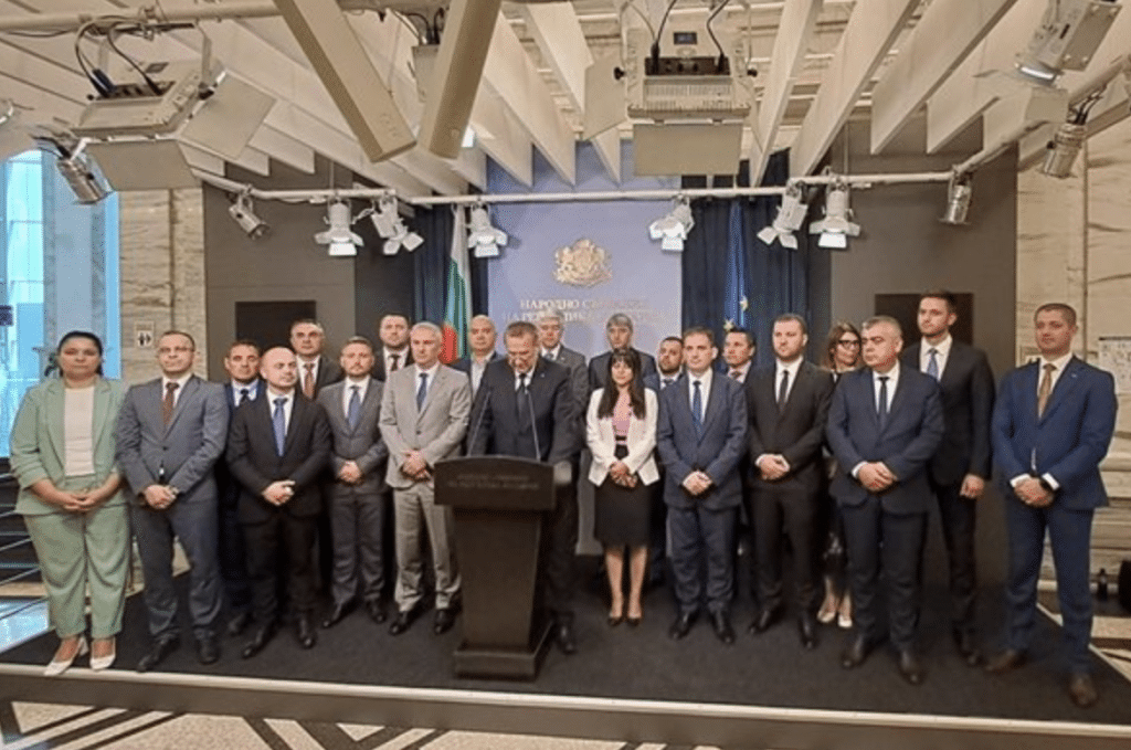 Депутатите от ДПС, подкрепящи Доган предлагат вдигане на помощта за земеделците