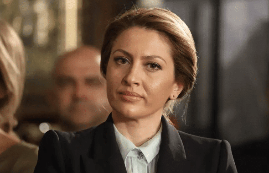 Пак натискат Рая Назарян за оставка, защото отказала да е служебен премиер