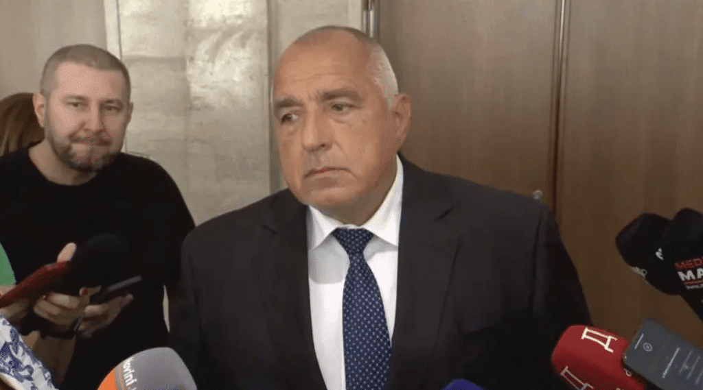 Борисов: Вчера Пеевски и „Възраждане“ направиха мнозинство срещу мен